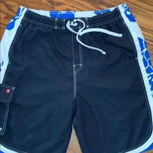 Men’s swim trunks
